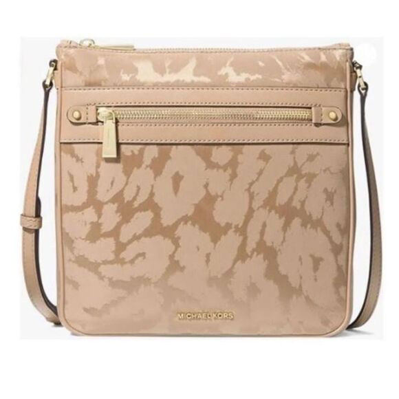 Michael Kors Jet Set Charm Large North/South Large Nylon Bag, purse - Picture 1 of 9